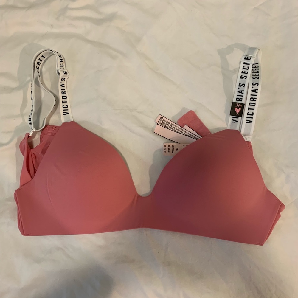 !!brand new Victoria secret bra!!
